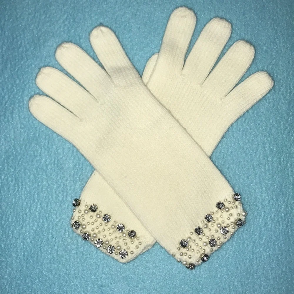 𝅺CASHMERE bling blue rhinestone and pearl gloves NEW size OSFA